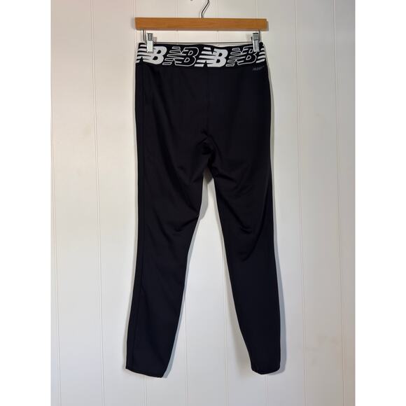 New Balance | Relentless Crossover High Rise Tight | Black Leggings | Medium - Picture 6 of 11